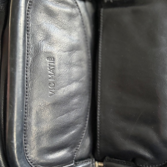 Black Leather Crossbody Messenger Bag of the Italian brand ViC MATIE. - Picture 7 of 10